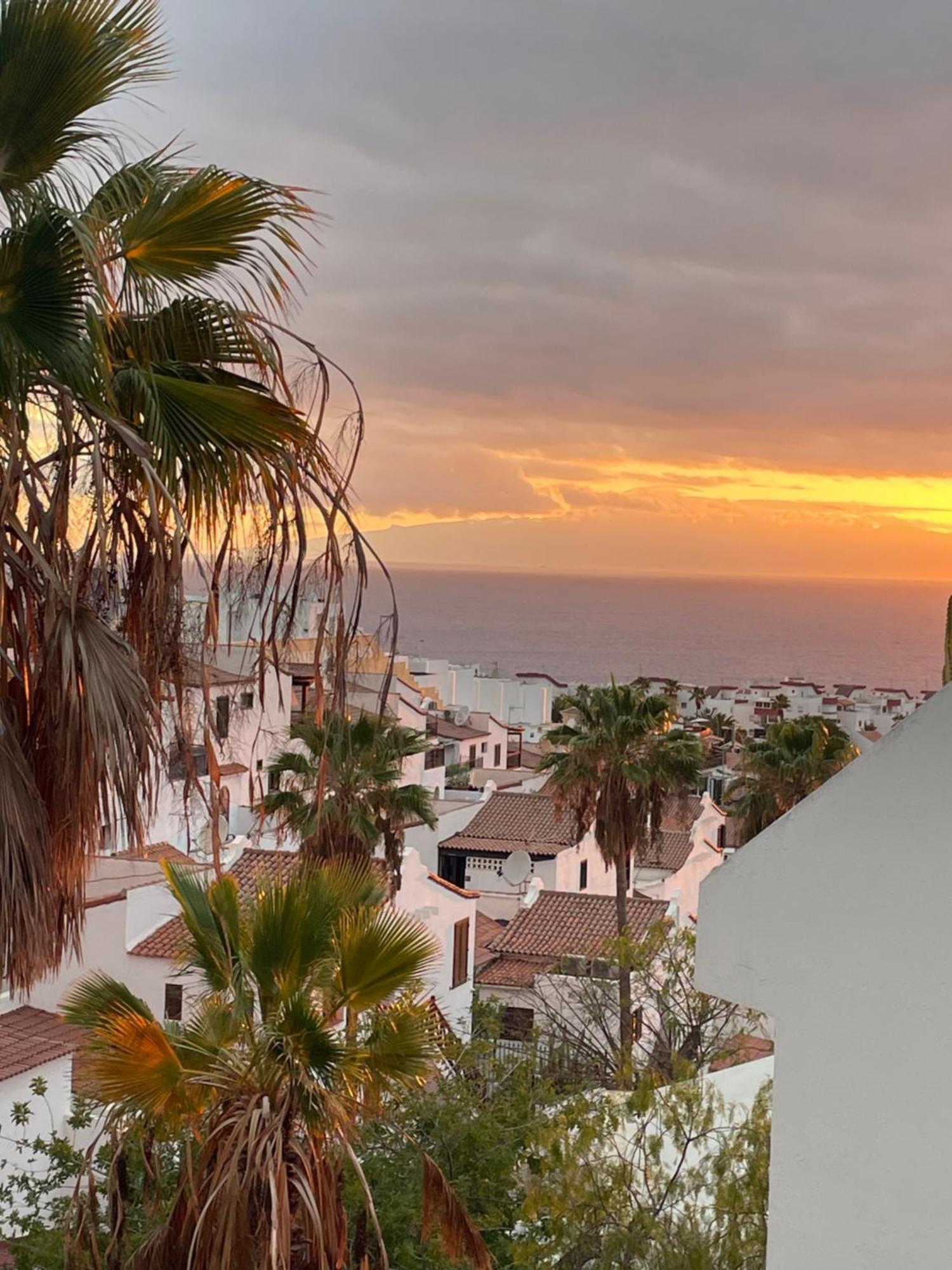 Tenerife Holidays Costa Adeje  Extérieur photo